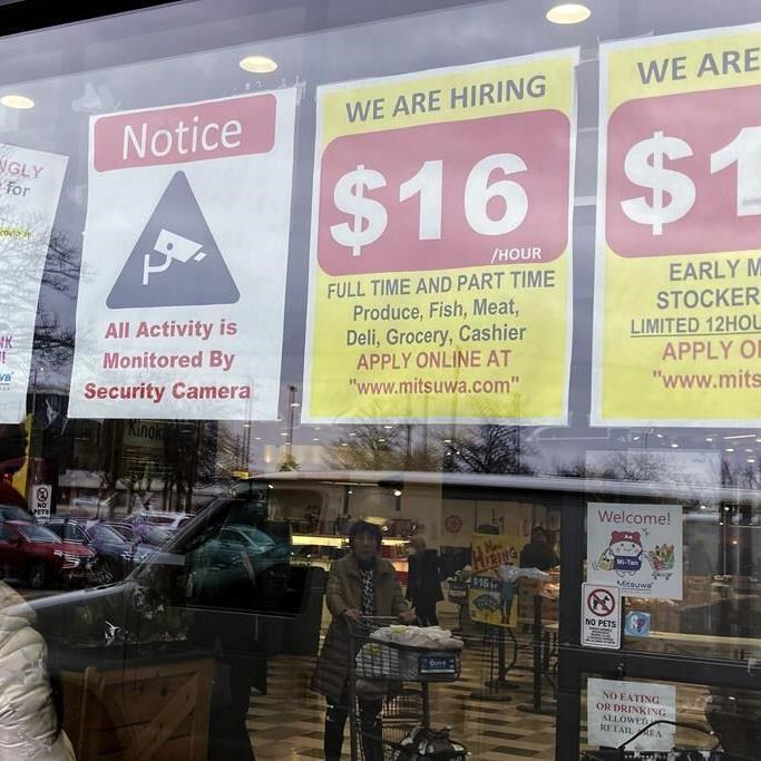 U.S. applications for jobless benefits fall again last week